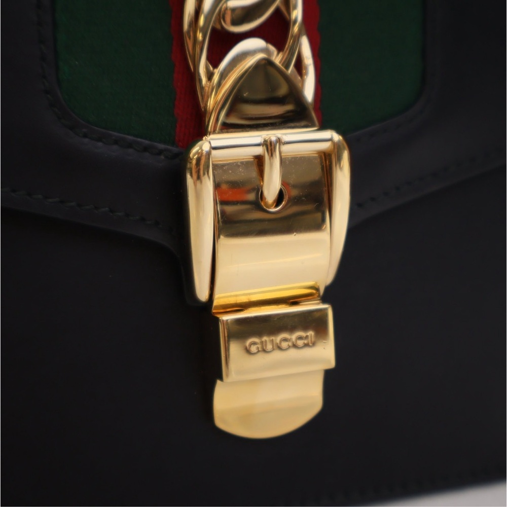 Gucci Sylvie Black and Green Shoulder Bag with Gold Accents - Picture 3 of 12